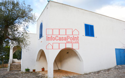 Villa con Piscina