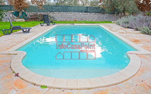 Villa con Piscina