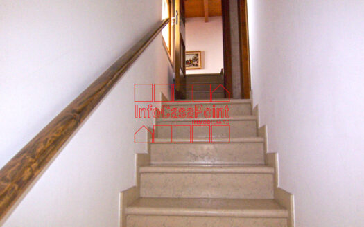 Casa antica indipendente