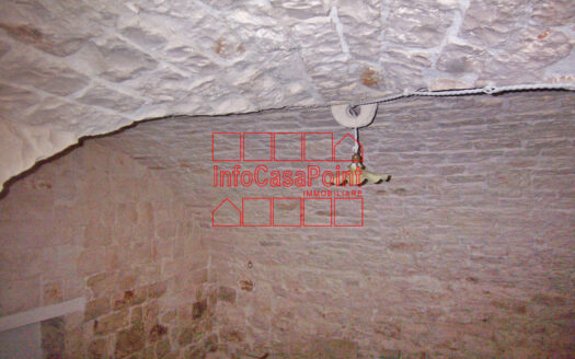 Casa antica indipendente