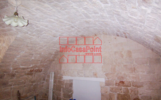 Casa antica indipendente