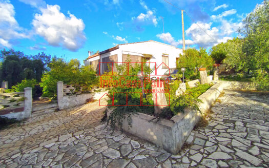 **Villa tipica per villeggiatura in vendita**