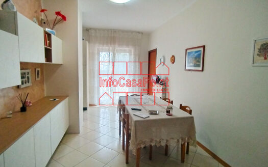 Appartamento indipendente con locale