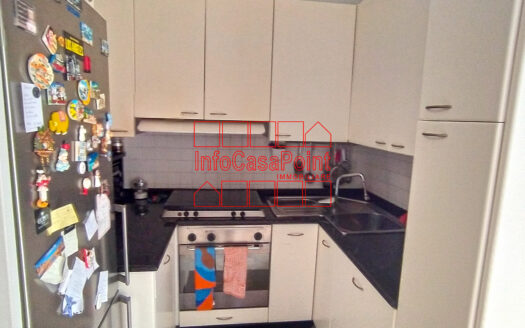 Appartamento indipendente con locale