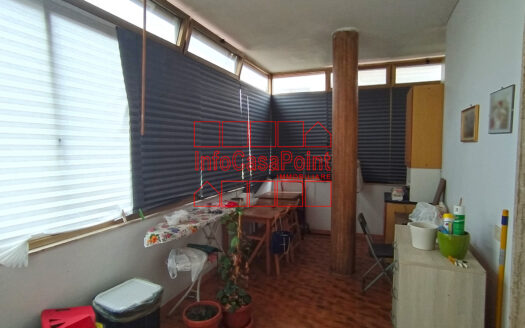 Appartamento indipendente con locale