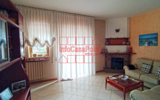 Appartamento indipendente con locale