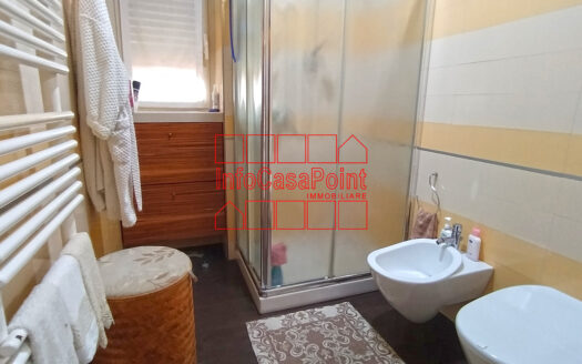 Appartamento indipendente con locale