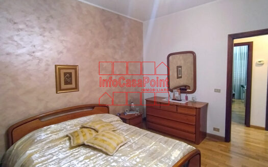 Appartamento indipendente con locale