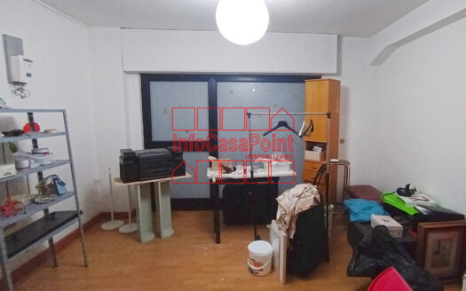 Appartamento indipendente con locale