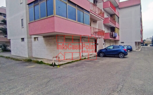 Appartamento indipendente con locale